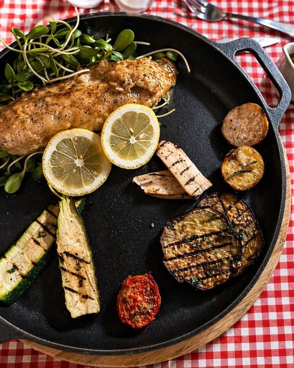 Fish and grilled vegetables